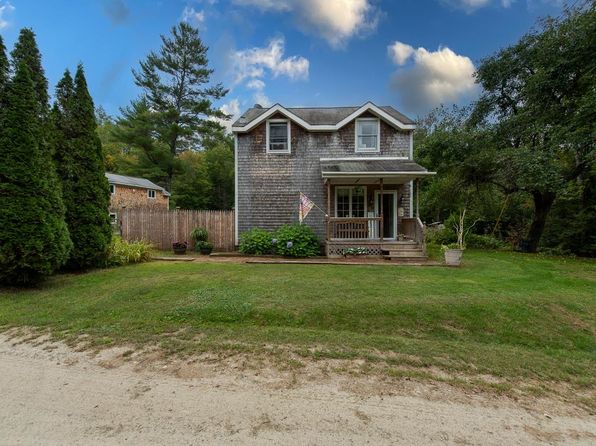 Homes For Sale In Warren Nh www.zillow.com