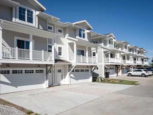 50 Swingbridge Ln, Douglas, MI 49406