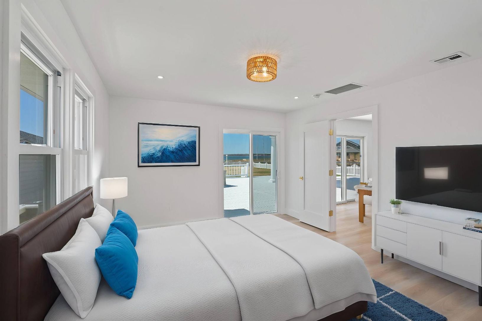  Primary Suite with dock access