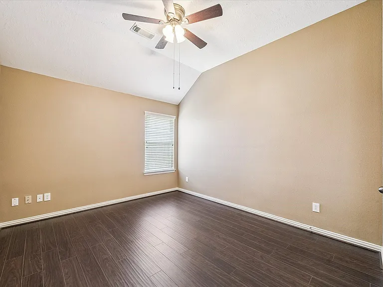 2821 Chinaberry Park Ln — Photo 13