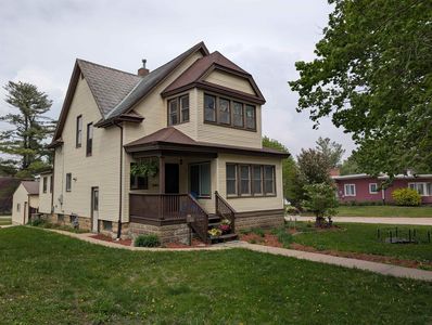 204 8th Ave W, Cresco, IA, 52136
