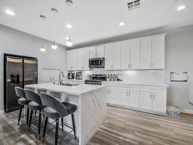 2280 Lattice Ln — Photo 9
