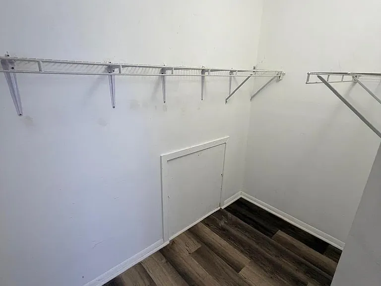 2202 Sandra Rd — Photo 23
