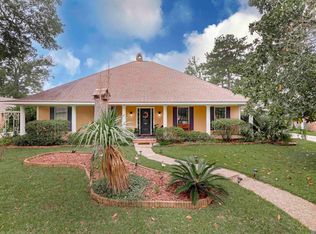 5654 Vicksburg Dr, Baton Rouge, LA 70817