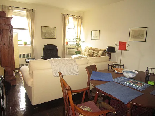 Rented by Immac Realty | media 31
