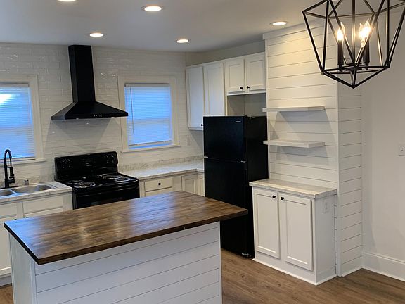 2nd image of 117 Bermuda Ave