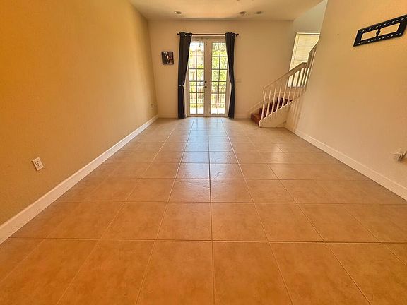 5th image of 474 SW 147th Avenue