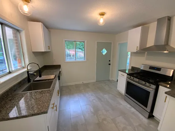 2729 Woodlawn Ter, Memphis, TN 38127