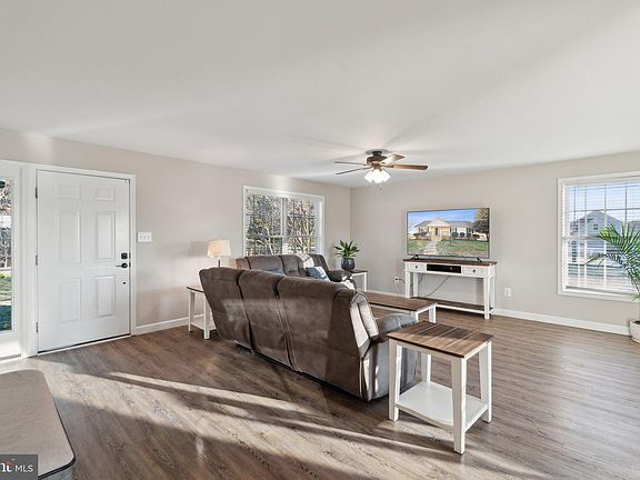 5th image of 17333 Lakemont Dr