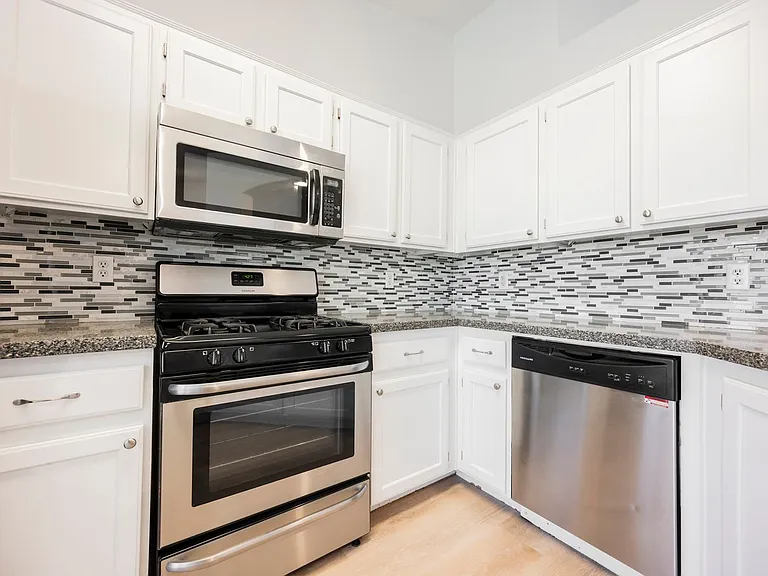 802 Airy Hill St — Photo 18