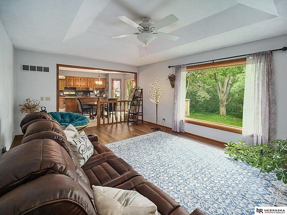 3rd image of 4112 Boulder Dr