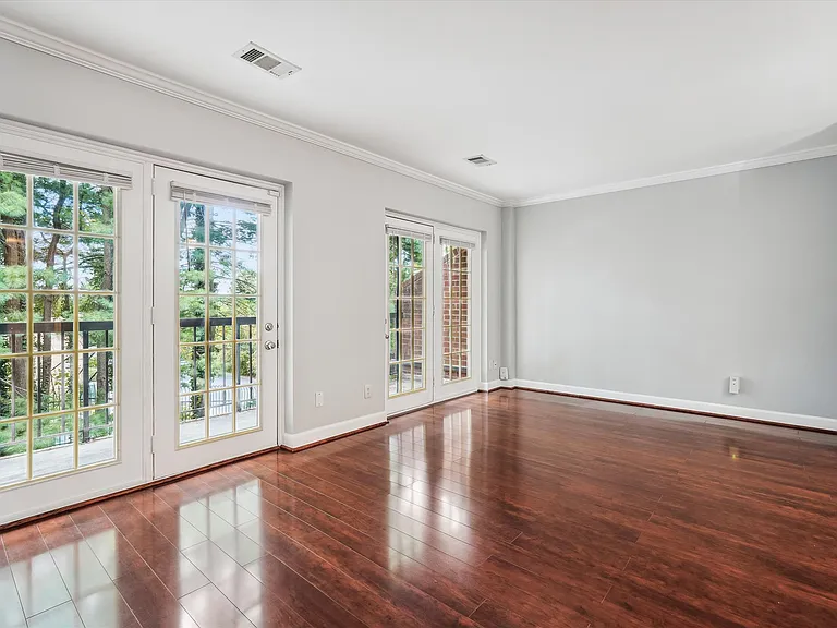 3810 Chesterwood Dr #3810 — Photo 9