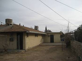 2nd image of 3819 Flory Ave