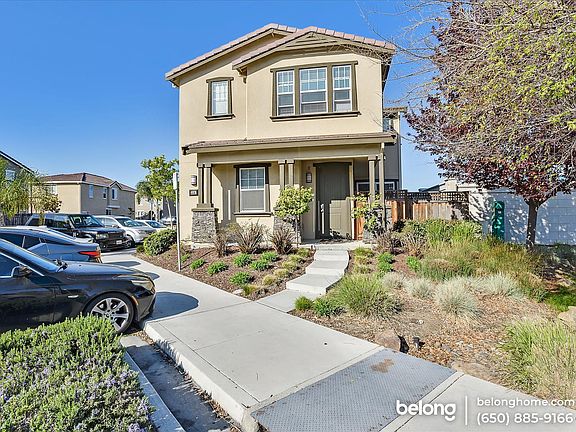 5th image of 866 Maple Pl