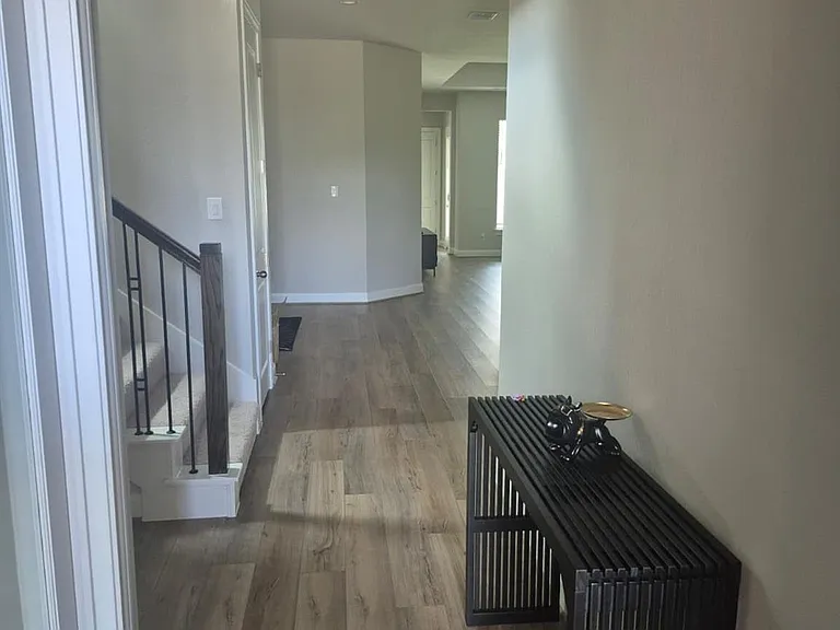 809 Coronado Terrace Ln — Photo 3