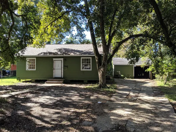 5721 Barrow Dr, Baton Rouge, LA 70805