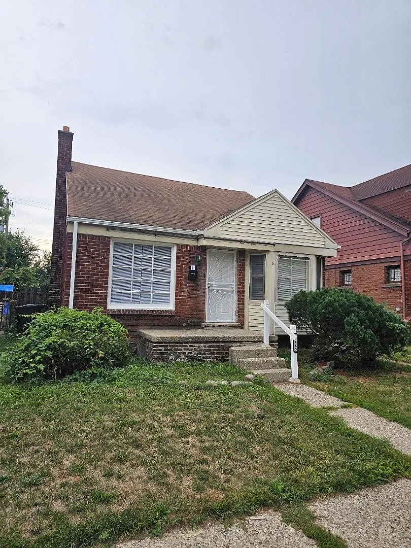 16562 Appoline- 3 Beds & 1 Bath For Rent! — Photo 1