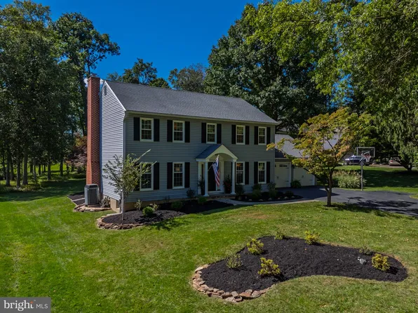 1120 Dodgson Rd, West Chester, PA 19382