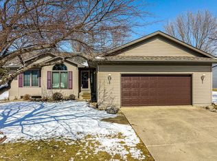 510 C Ave W, Walford, IA 52351