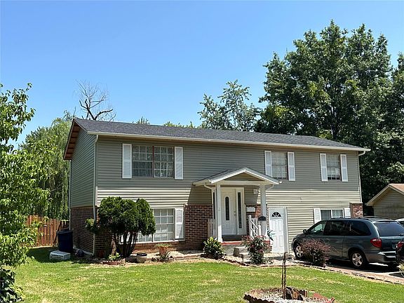 2nd image of 2072 Farflung Dr