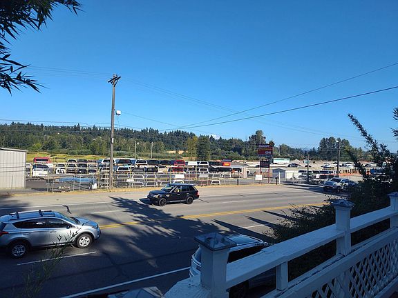 5th image of 7119 Pacific Hwy E #A