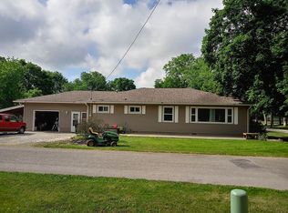 200 S Vermilion St, Potomac, IL 61865