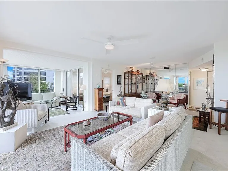 5501 Heron Point Dr #204 — Photo 4