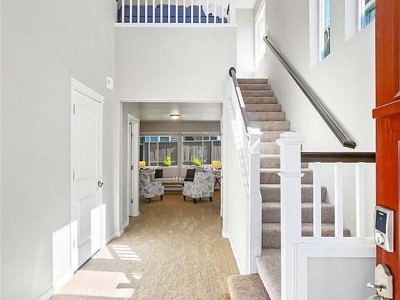2nd image of 3824 Discovery Avenue SW
