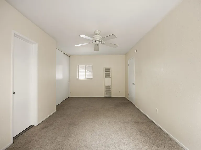 161 W Channel Rd #5 — Photo 14