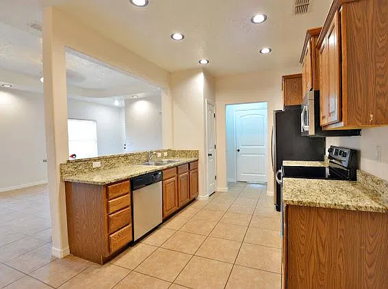 2537 Fred Daugherty Ave — Photo 2