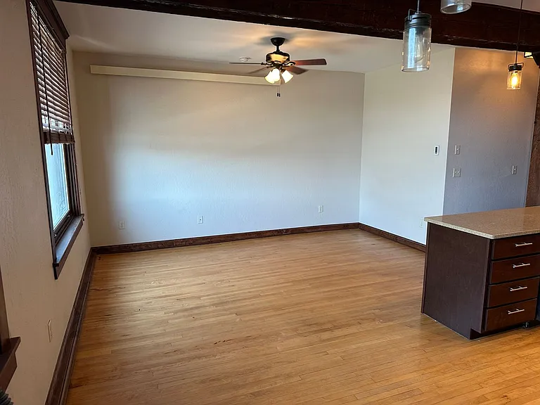 806 N Monroe St — Photo 7
