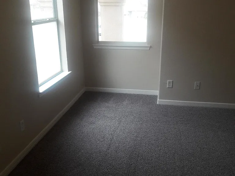 517 Belvidere St #B — Photo 8
