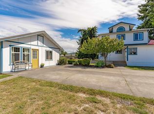 102 Crownview Ln, Sequim, WA 98382