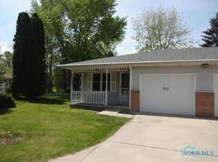 217 E Hickory St, Wauseon, OH 43567