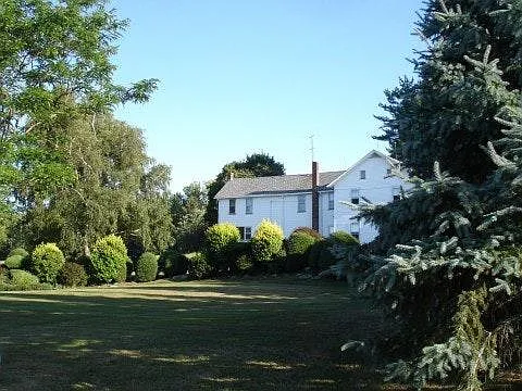 4 bed, 3200 sqft, $2,600 — Photo 4