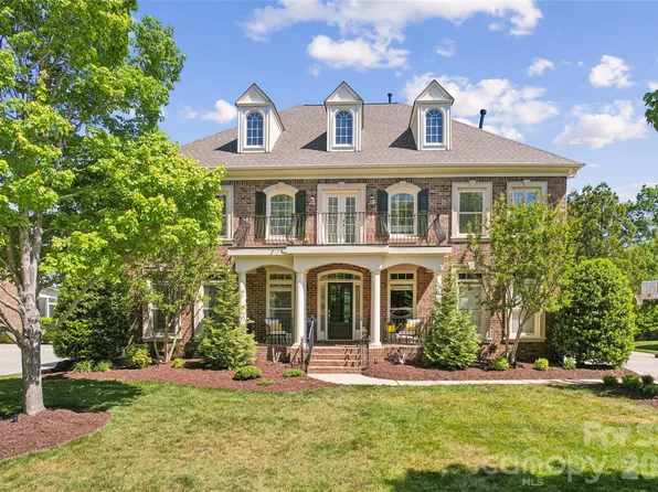 404 Three Greens Dr, Huntersville, NC 28078