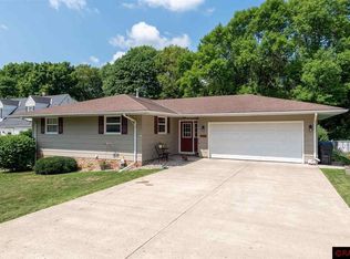 118 S Division St, Mankato, MN 56001