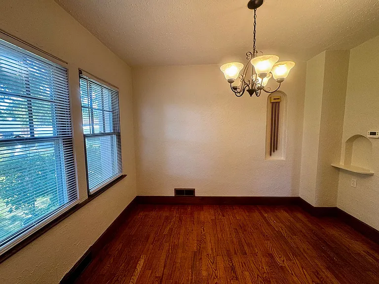 618 N Foote Ave — Photo 11