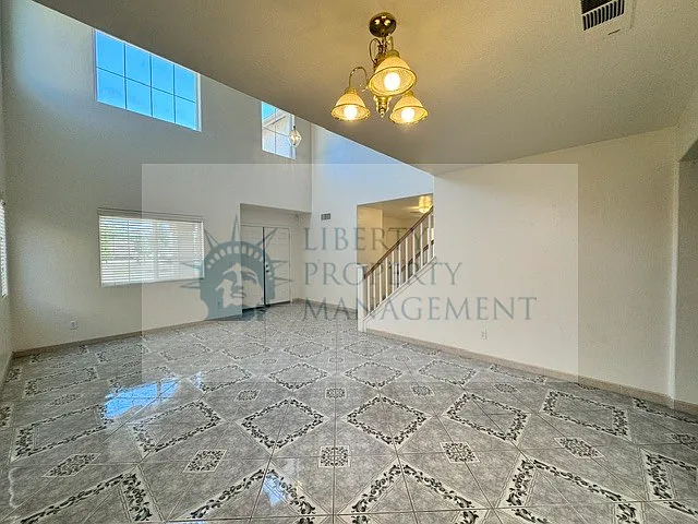6206 E Bellaire Way — Photo 4