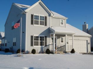 400 River Bend Dr, Genoa, IL 60135