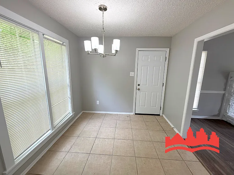504 Elmfield Cv — Photo 11