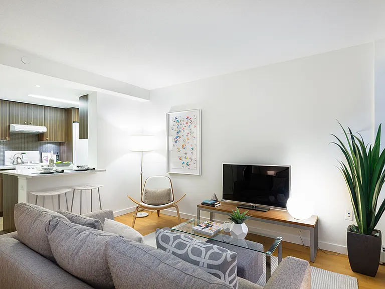 788 Jervis St — Photo 10