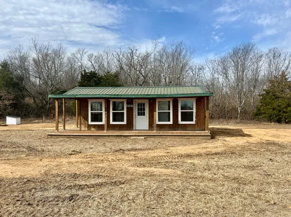 18 Rusty Oak Dr, Benton, MO 63736