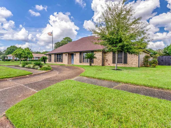 6912 Kitty Hawk Dr, Pensacola, FL 32506