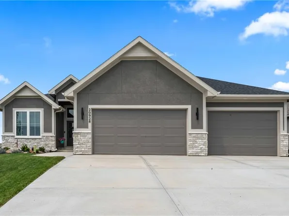 20928 W 188th Ter, Spring Hill, KS 66083
