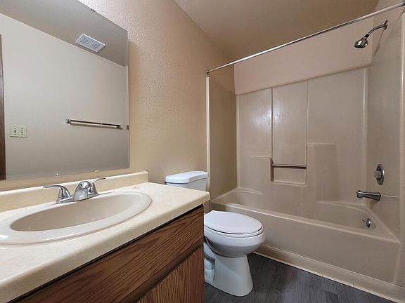 4th image of 1721 Lenwood Ave APT 4