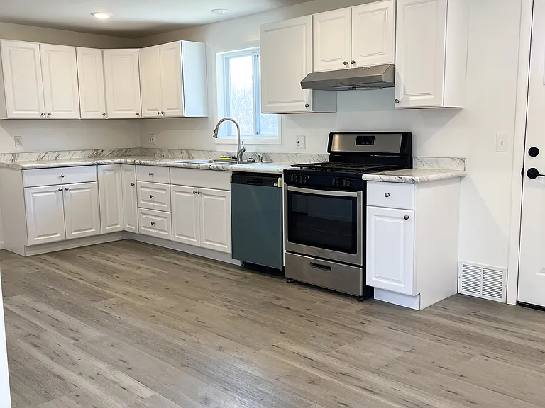 4803 Lyell Rd — Photo 15
