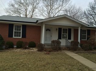 1551 Orchard Lakes Dr, Saint Louis, MO