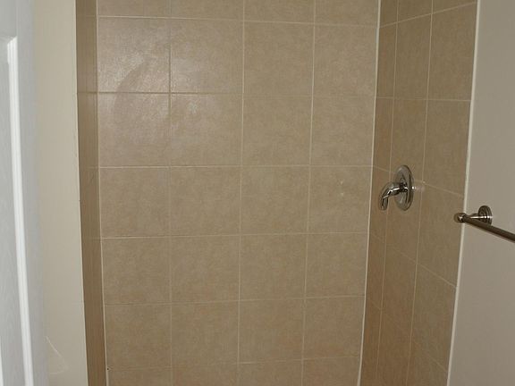 5th image of 2414 W Bryn Mawr Ave APT 1