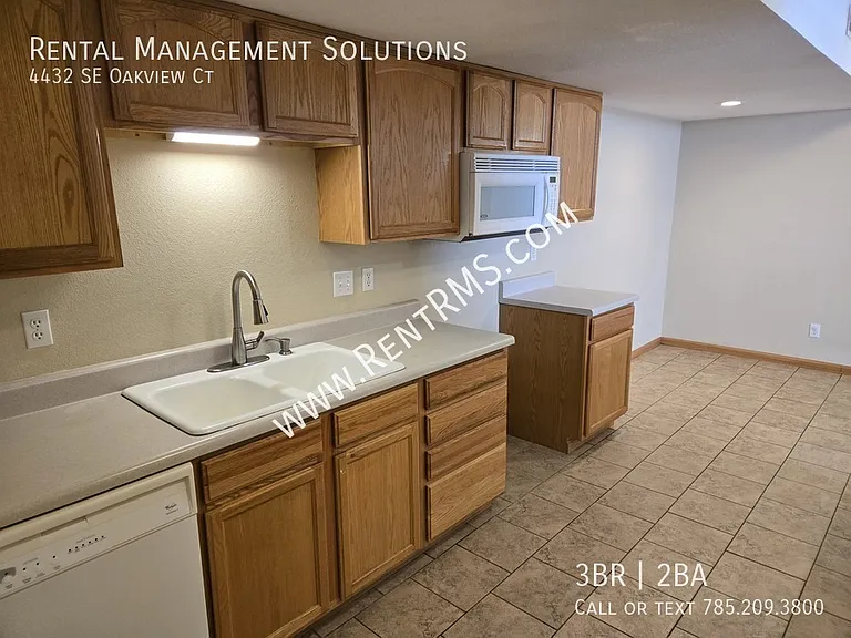 4432 SE Oakview Ct — Photo 8